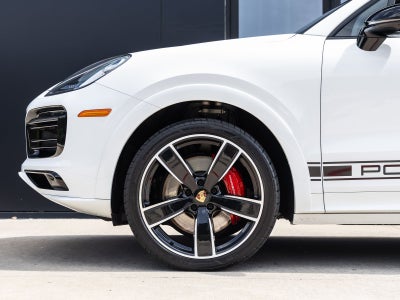 2023 Porsche Cayenne Platinum Edition