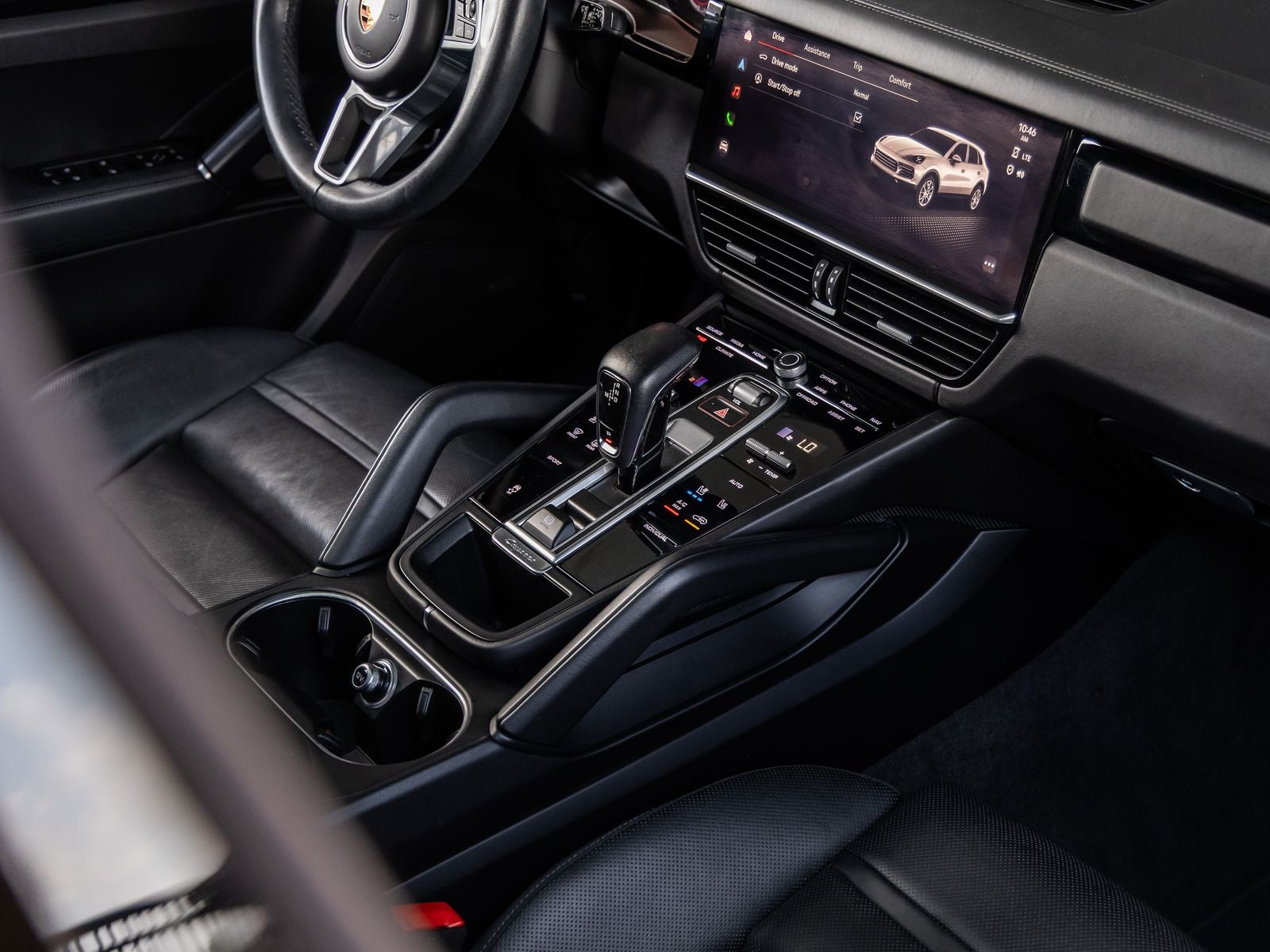 2023 Porsche Cayenne Platinum Edition