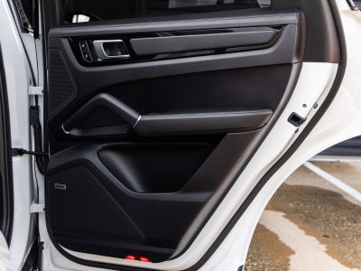 2023 Porsche Cayenne Platinum Edition