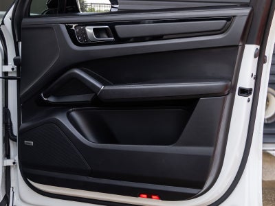 2023 Porsche Cayenne Platinum Edition