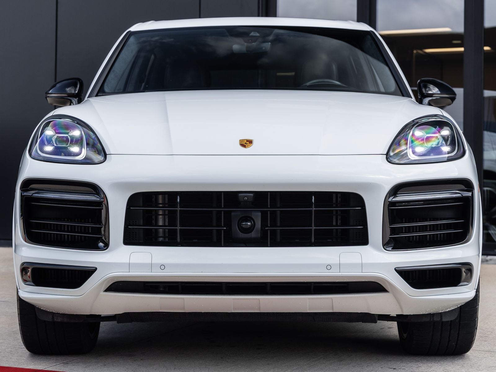 2023 Porsche Cayenne Platinum Edition
