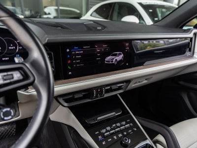 2024 Porsche Cayenne AWD