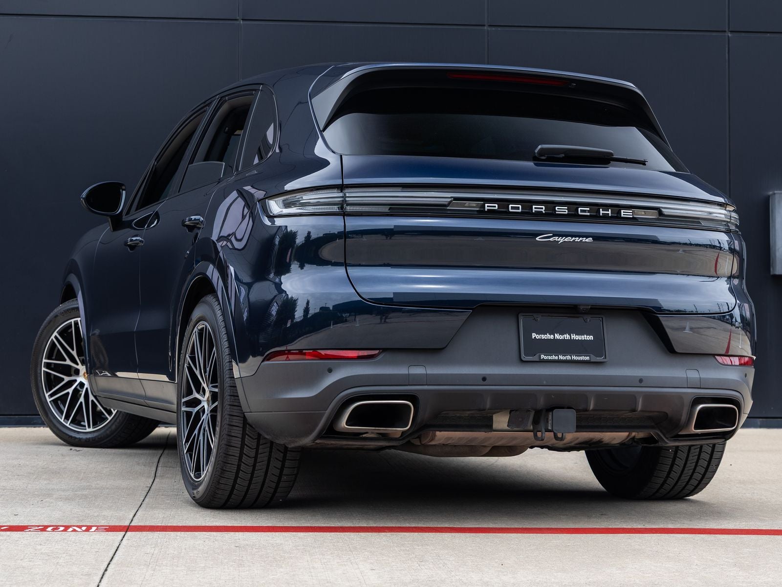 2024 Porsche Cayenne AWD