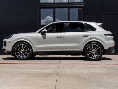 2024 Porsche Cayenne Base