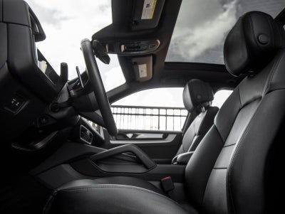 2024 Porsche Cayenne Base
