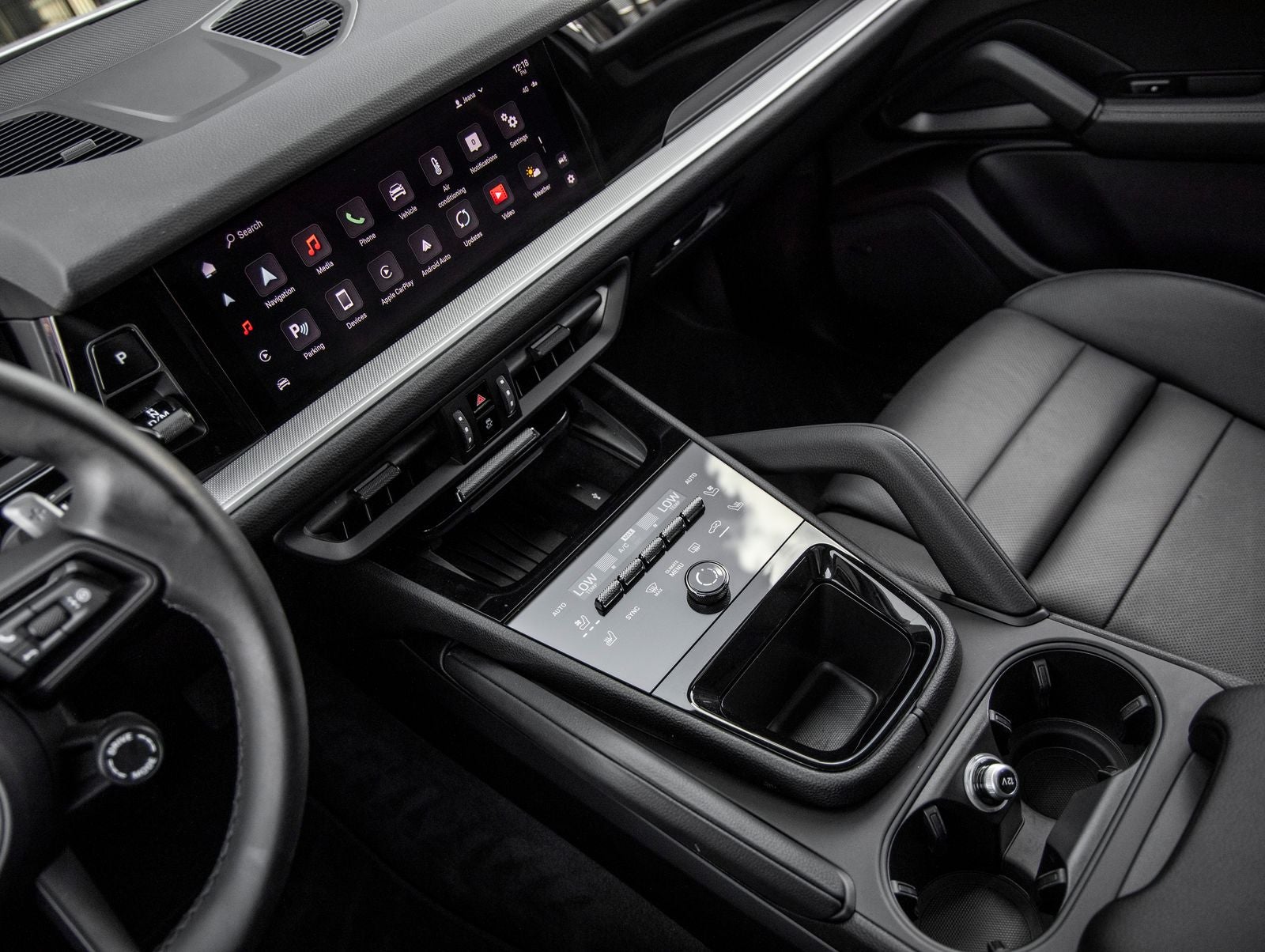 2024 Porsche Cayenne Base