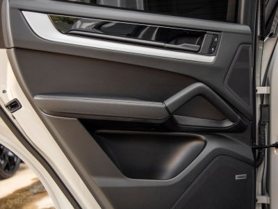 2024 Porsche Cayenne Base