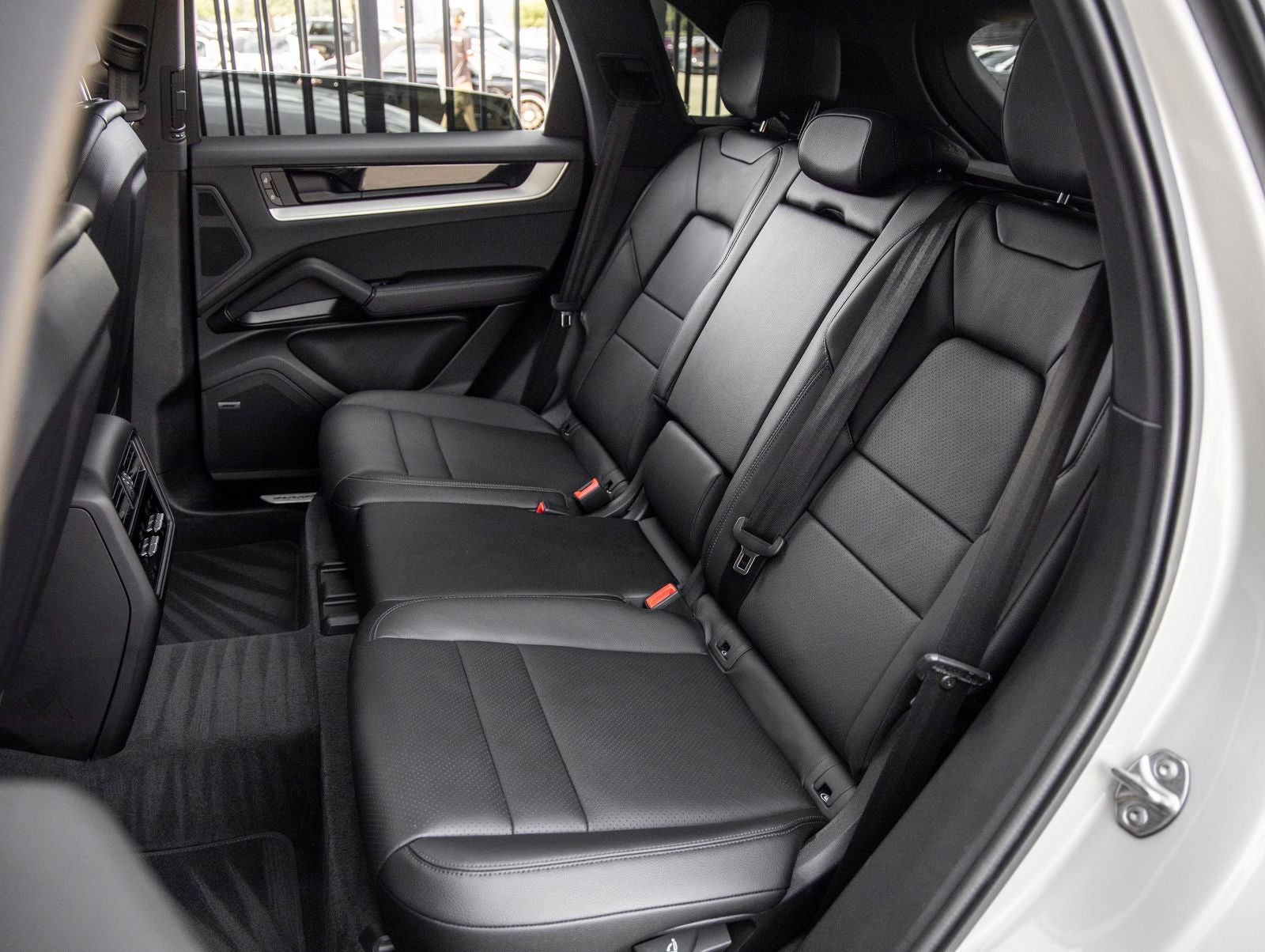 2024 Porsche Cayenne Base