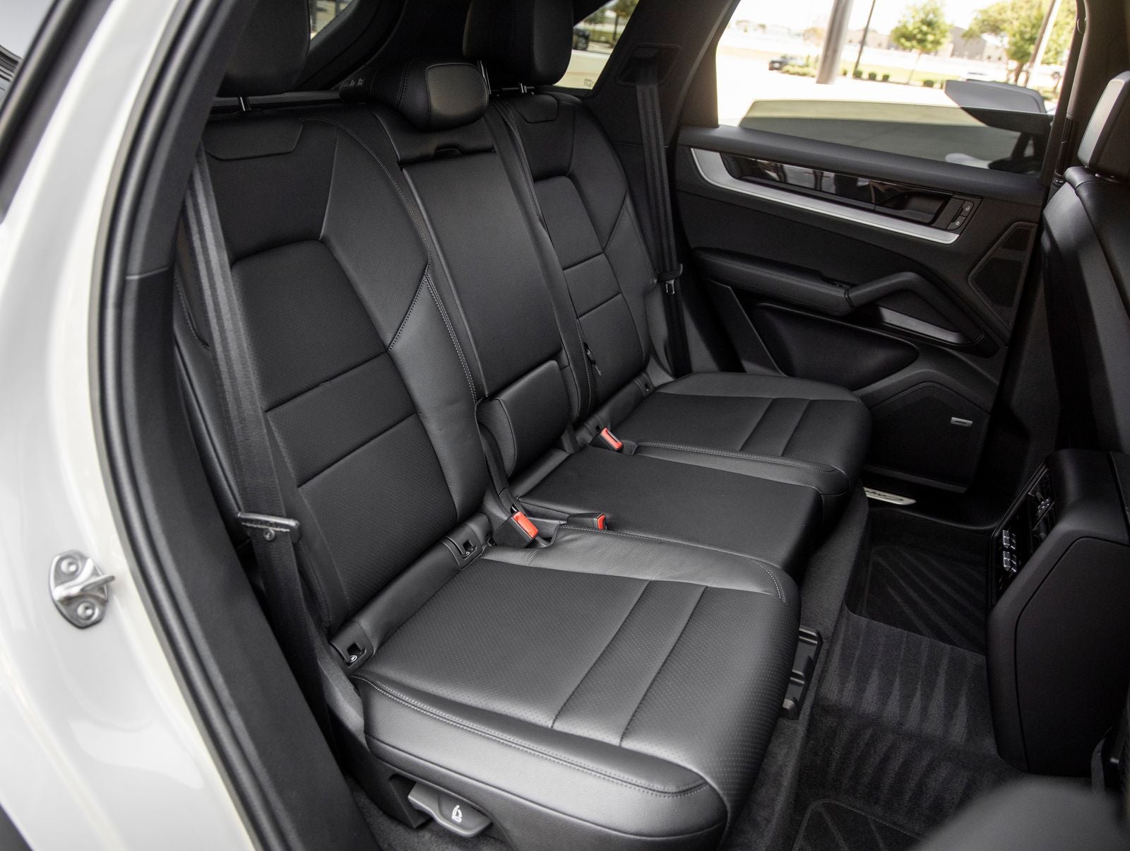 2024 Porsche Cayenne Base