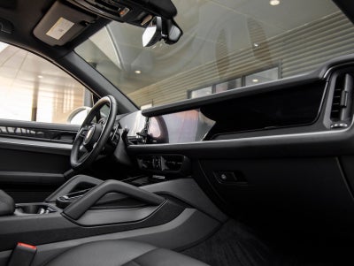 2024 Porsche Cayenne Base