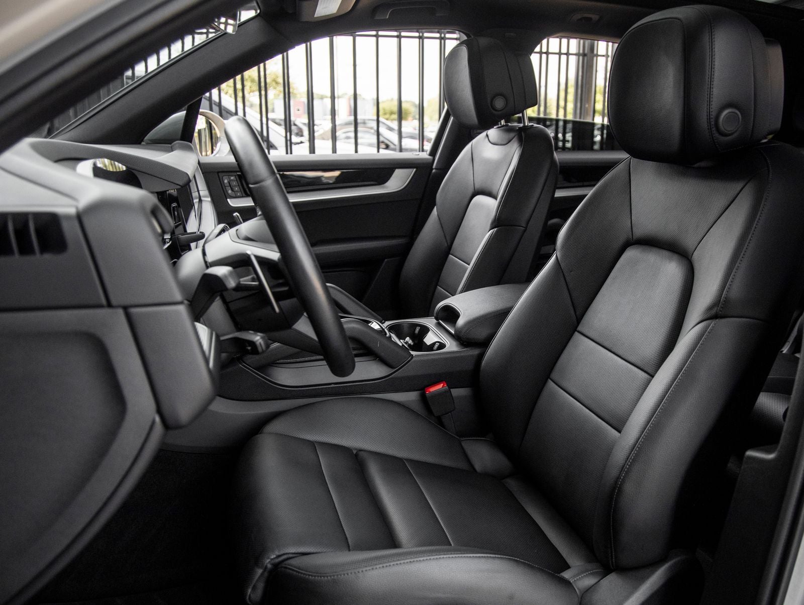 2024 Porsche Cayenne Base