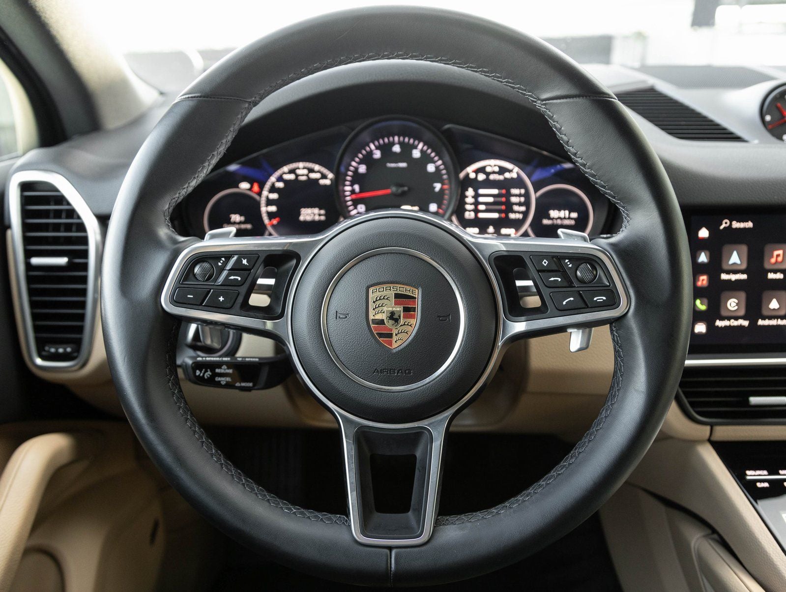 2023 Porsche Cayenne Platinum Edition