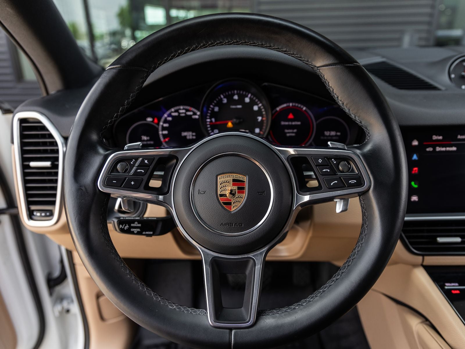 2023 Porsche Cayenne Platinum Edition