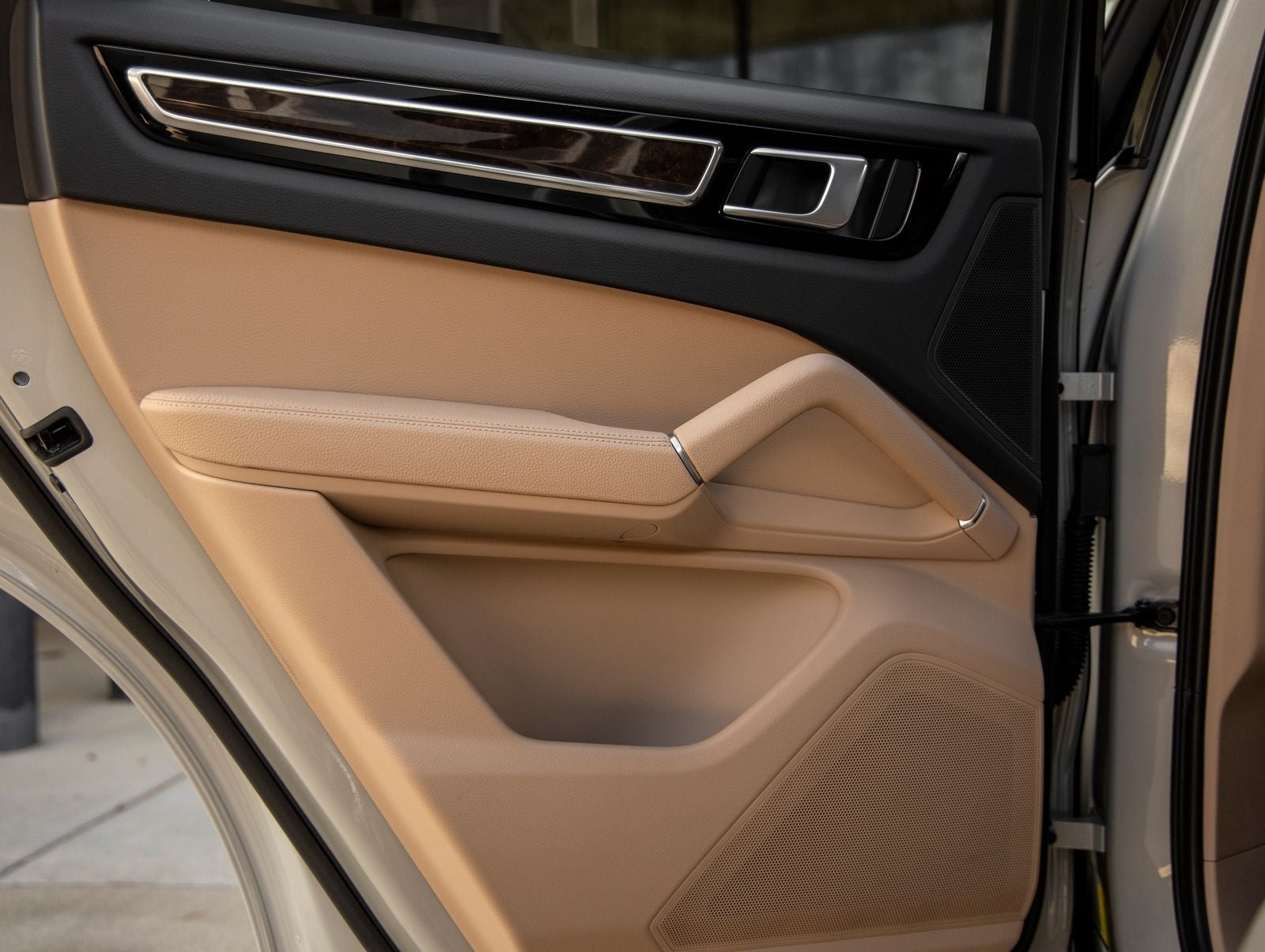 2023 Porsche Cayenne Base