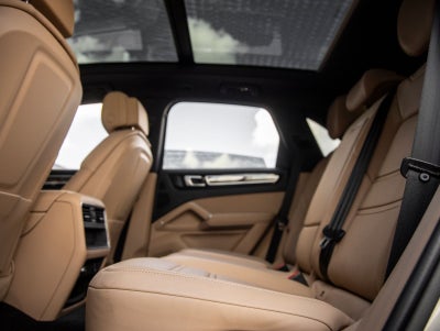 2023 Porsche Cayenne Base