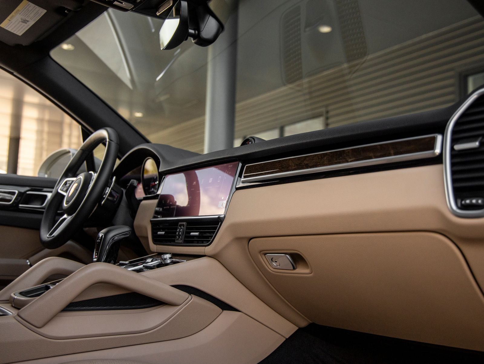 2023 Porsche Cayenne Base