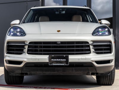 2023 Porsche Cayenne Base