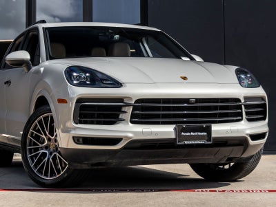 2023 Porsche Cayenne Base