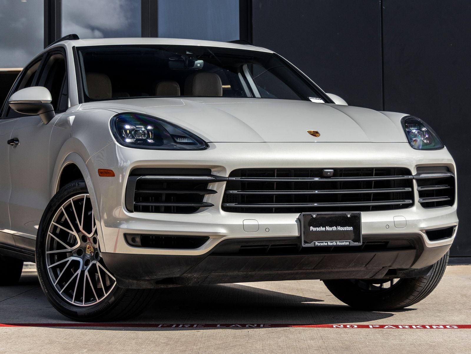2023 Porsche Cayenne Base