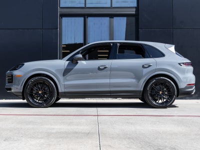 2026 Porsche Cayenne AWD