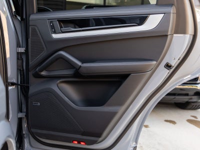 2026 Porsche Cayenne AWD