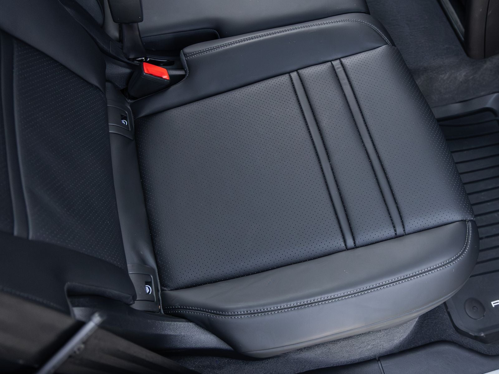 2026 Porsche Cayenne AWD