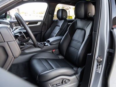 2026 Porsche Cayenne AWD