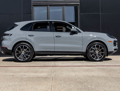 2026 Porsche Cayenne Base