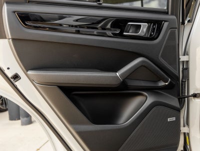 2020 Porsche Cayenne Cayenne