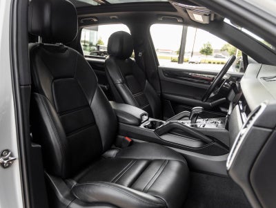 2020 Porsche Cayenne Cayenne