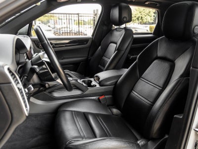 2020 Porsche Cayenne Cayenne