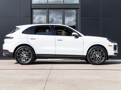 2026 Porsche Cayenne AWD