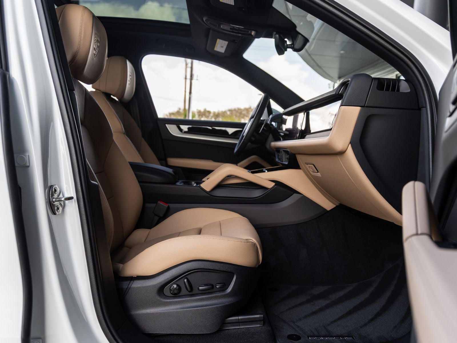 2026 Porsche Cayenne AWD