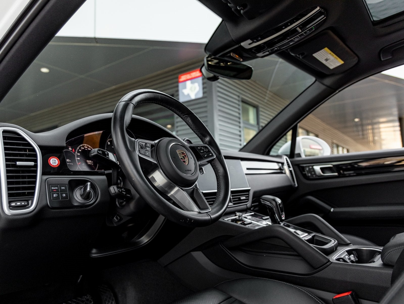 2023 Porsche Cayenne Base