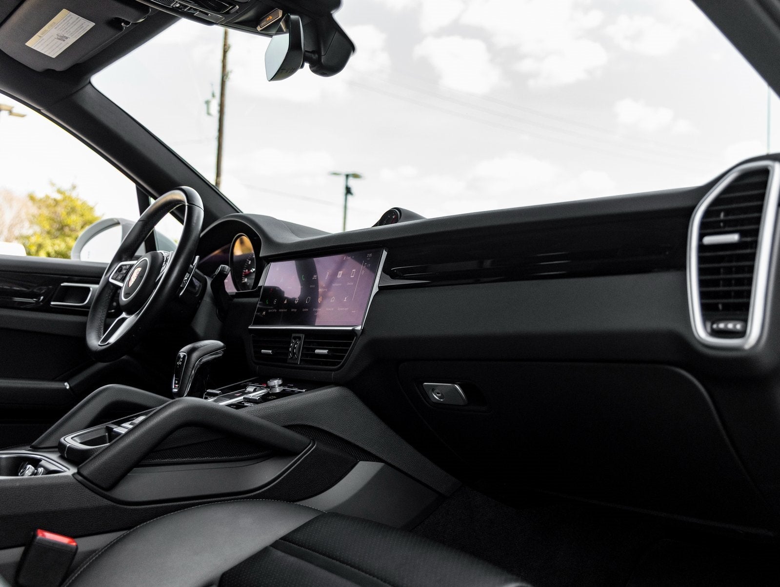 2023 Porsche Cayenne Base