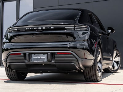 2025 Porsche Macan 4 Electric