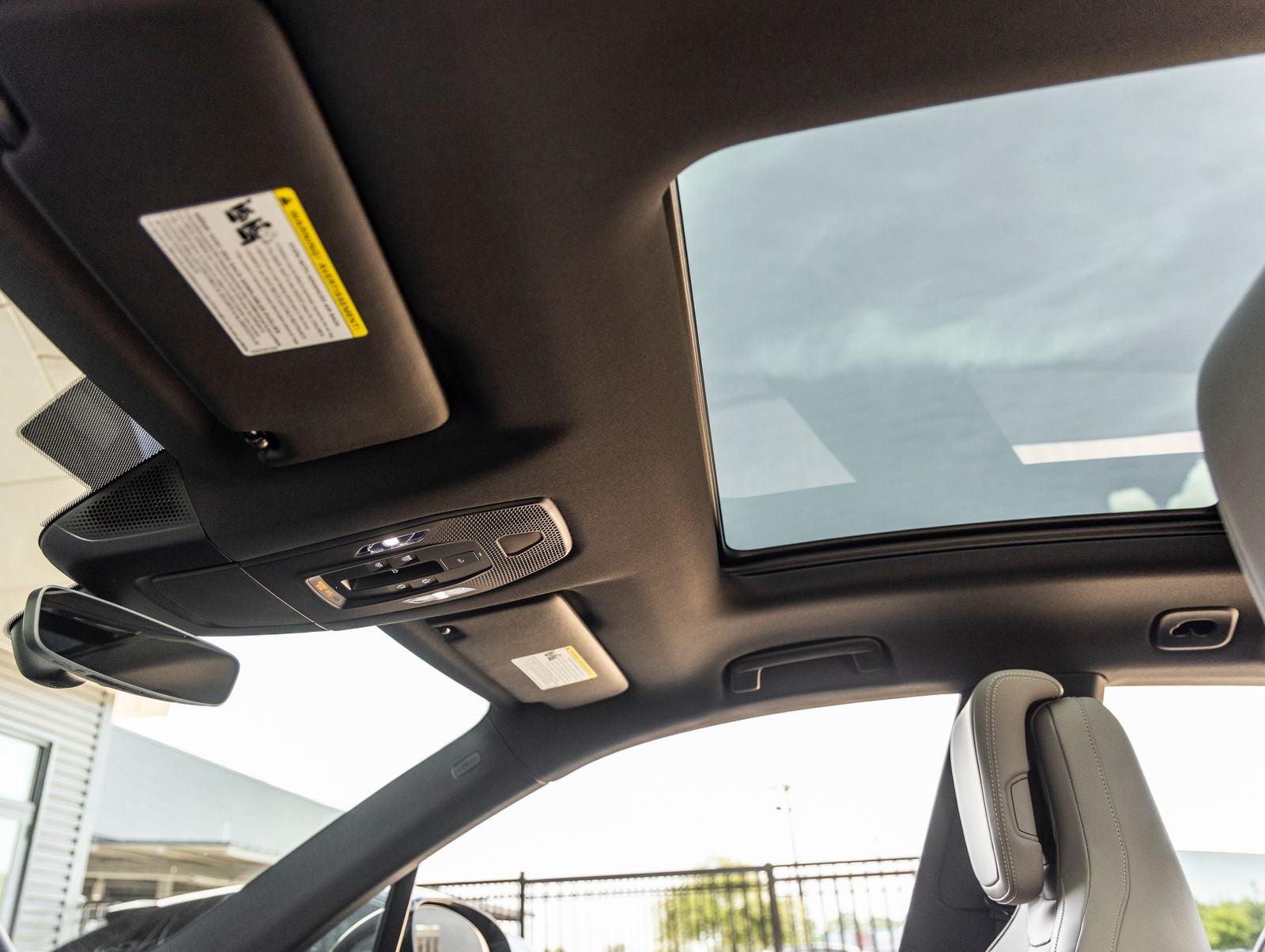 2025 Porsche Macan 4 Electric