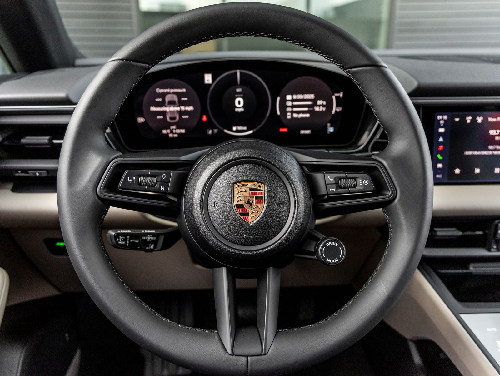 2025 Porsche Macan 4 Electric