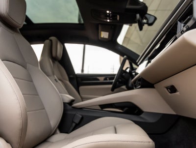 2025 Porsche Macan 4 Electric