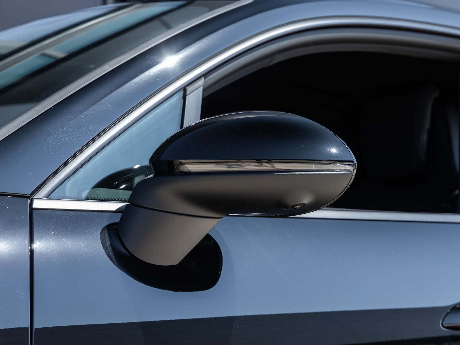 2025 Porsche Macan 4 Electric