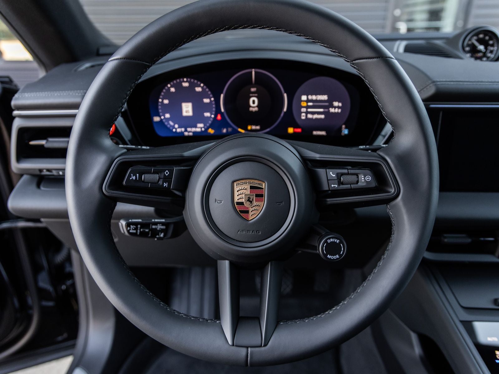 2025 Porsche Macan 4 Electric