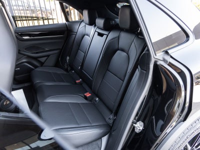 2025 Porsche Macan 4 Electric