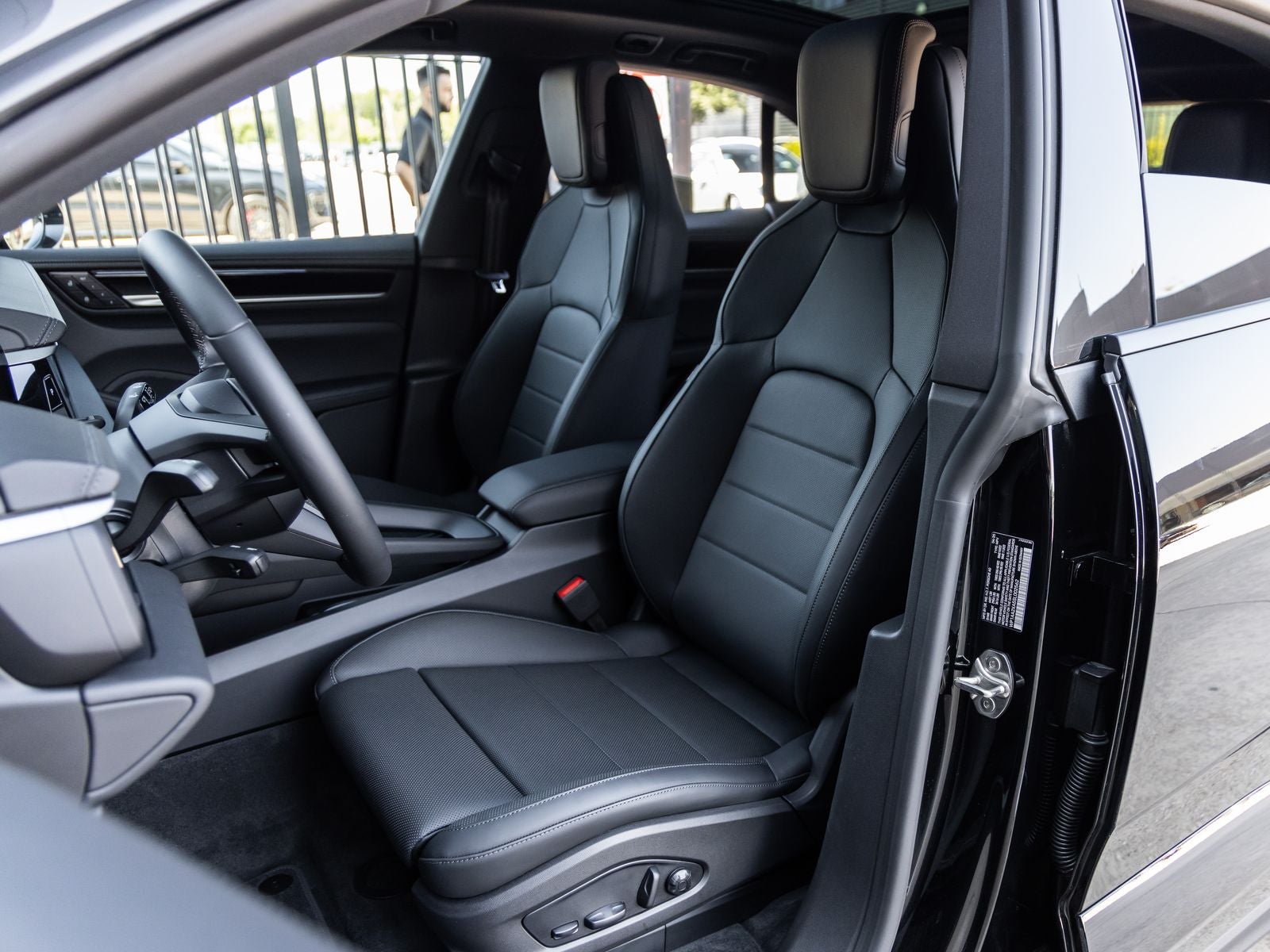 2025 Porsche Macan 4 Electric