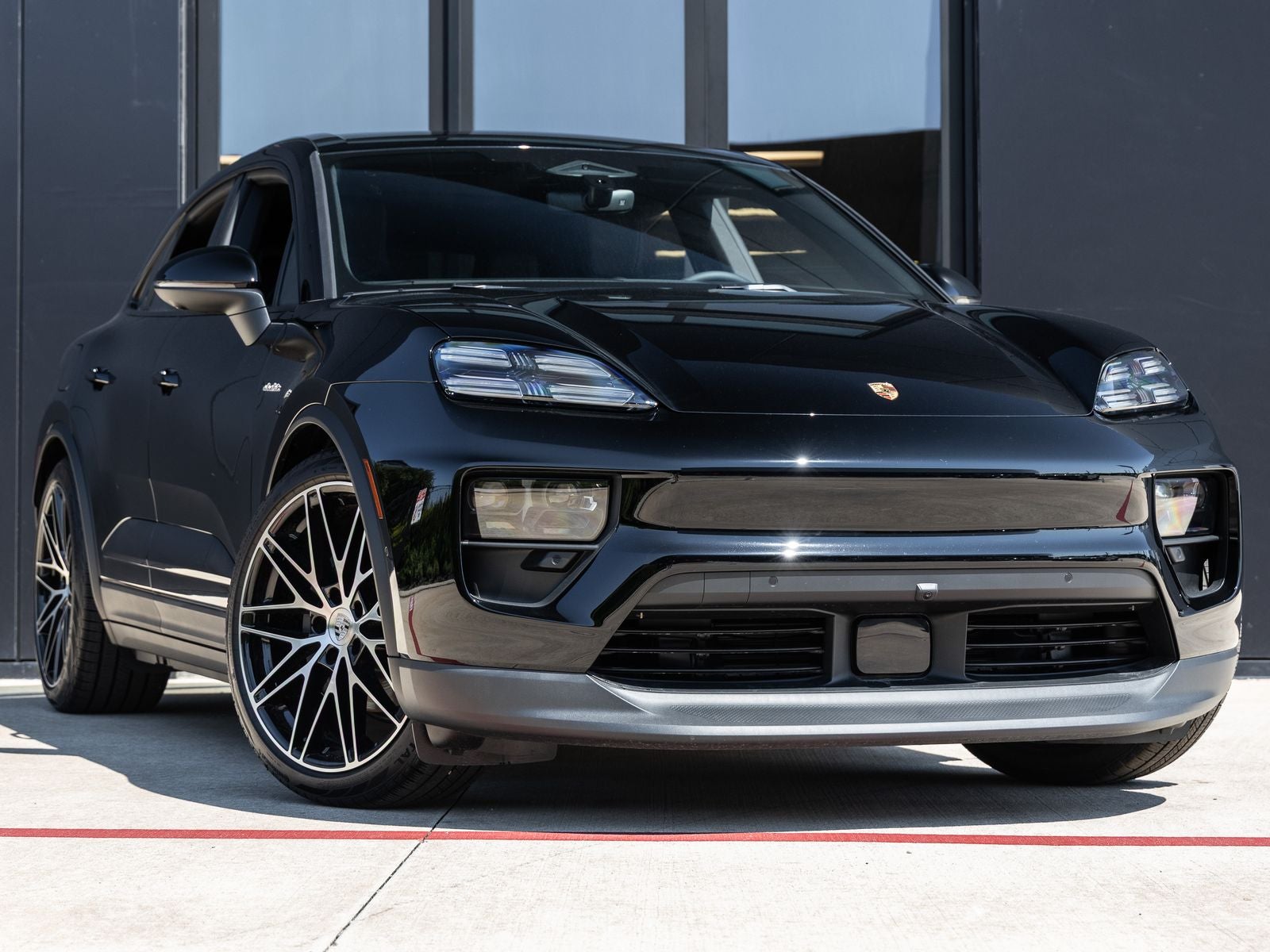 2025 Porsche Macan 4 Electric