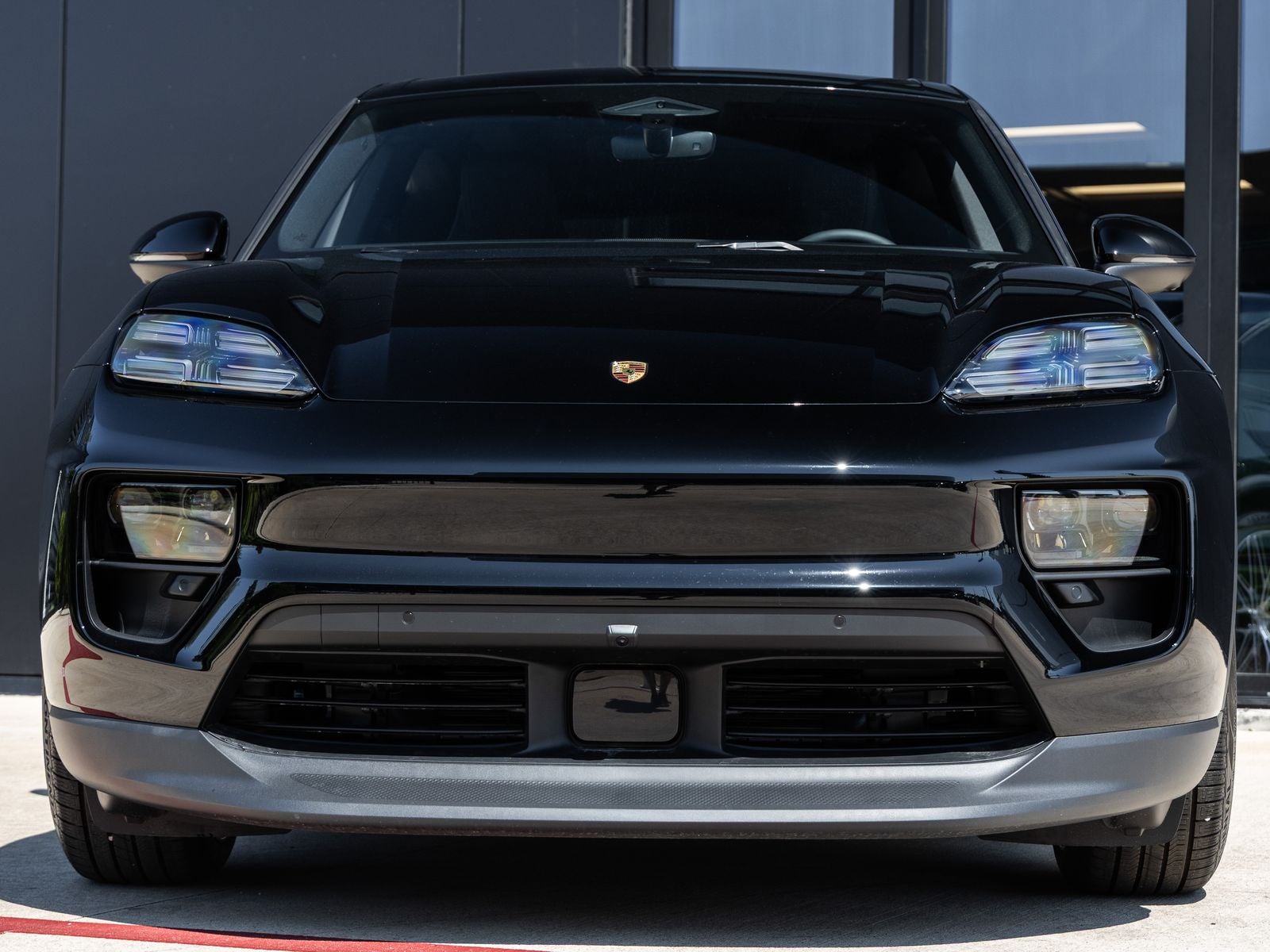 2025 Porsche Macan 4 Electric
