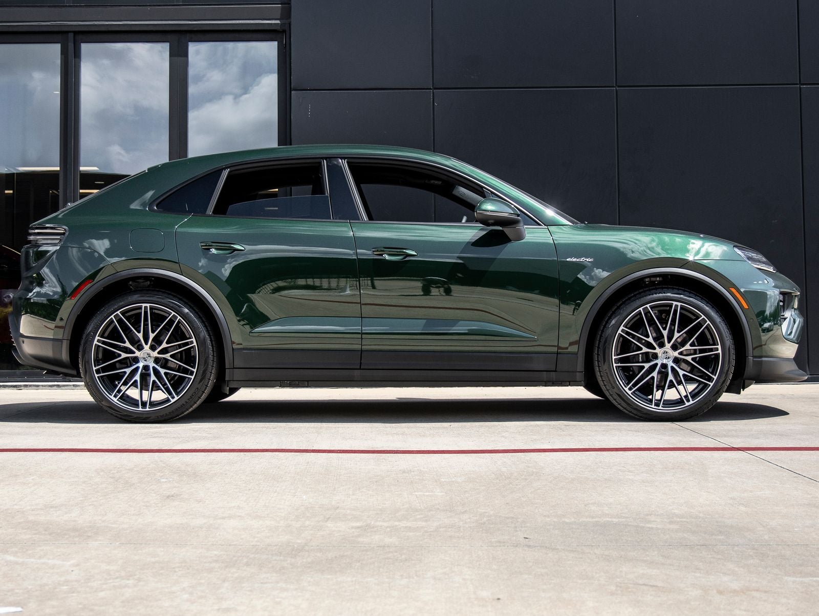2025 Porsche Macan Electric Macan 4 Electric
