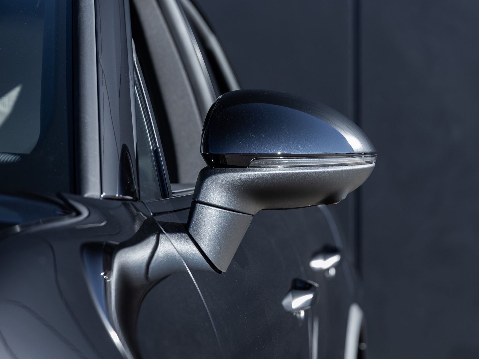 2025 Porsche Macan Electric 4