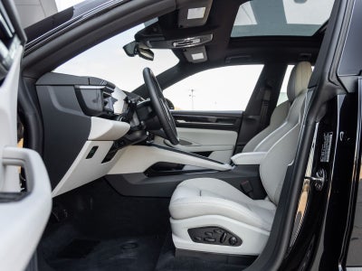 2025 Porsche Macan Electric 4