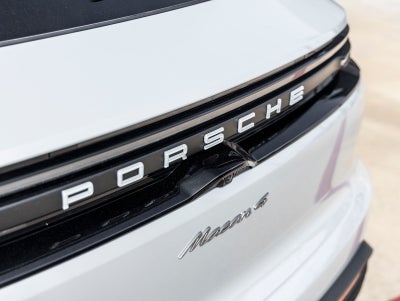 2026 Porsche Macan Macan 4 Electric