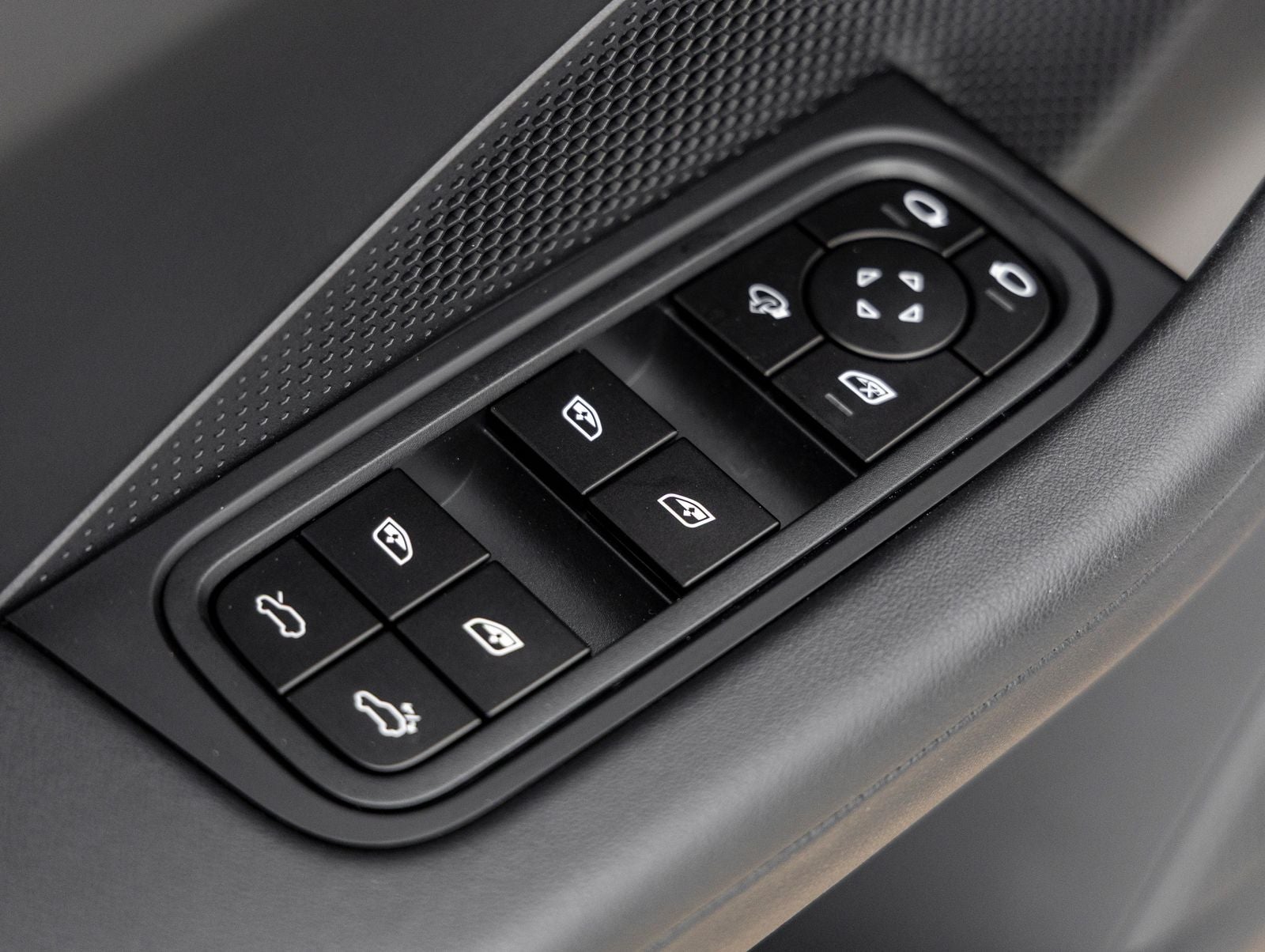 2026 Porsche Macan Macan 4 Electric